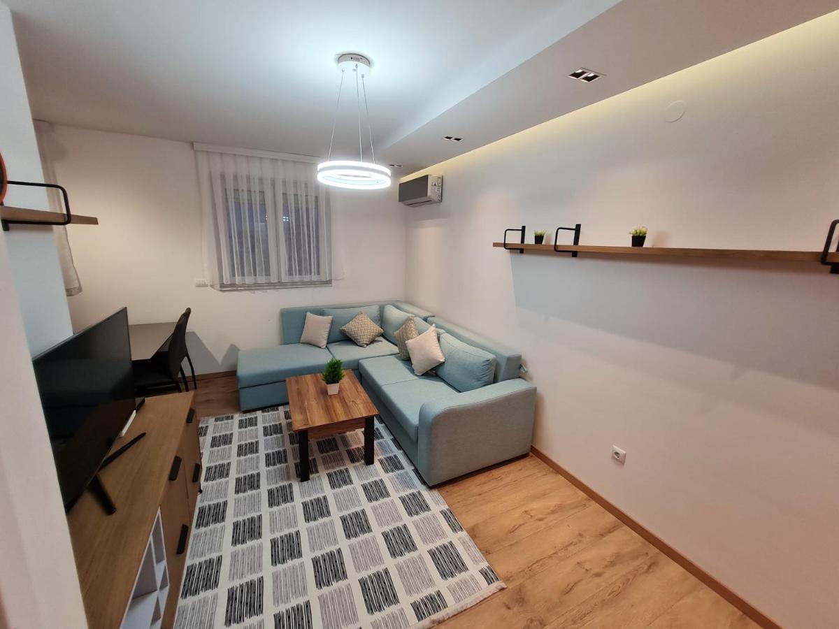 Rita Apartment Gjakova Eksteriør bilde